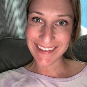 Meet your Posher, Vivian